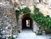Nella foto di Francese, la Porta Piccola, dal sito www.panoramio.com Nella foto di Francese, la Porta Piccola, dal sito www.panoramio.com