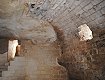 L’interno suggestivo di un’abitazione rupestre di Palagianello