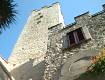 La bella torre del castello di Legri e un po' di sovrapposizione di stili