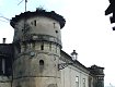 L'edificio fortificato da una torretta cilindrica, dal sito www.comune.santangeloascala.av.it