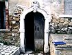 Il portale in pietra del palazzo, dal sito www.irpinia.info
