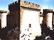 Le torri conferiscono al castello l'immagine di una fortezza