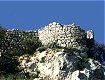 Nella foto di S. Leggio, i resti del castello o masseria fortificata di Monte Climiti presso Melilli, dal sito www.hermes-sicily.com
