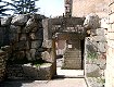 Nella foto di Fabiosbaraglia la porta San Benedetto, dal sito it.wikipedia.org