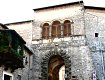 L'ingresso al castello, dal sito www.prolocobovilleernica.it