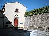 La Chiesa-oratorio rimaneggiata nel Seicento che si trova nella piazzetta del borgo