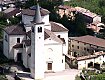 La parrocchiale dei Santi Pietro e Paolo a Soligo: si ipotizza che il suo campanile sorga dove un tempo si trovava una torre del castello; dal sito www.parrocchiasoligo.it