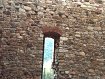 L’uscita dal cortile sul lato nordovest