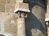 Particolare di un capitello dell'abside