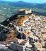 Veduta dall'alto del castello e del borgo