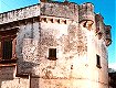 Particolare della casa-torre dei Montano, dal sito www.comune.salve.le.it