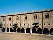 Dal sito www.artinforma.it Dal sito www.artinforma.it
